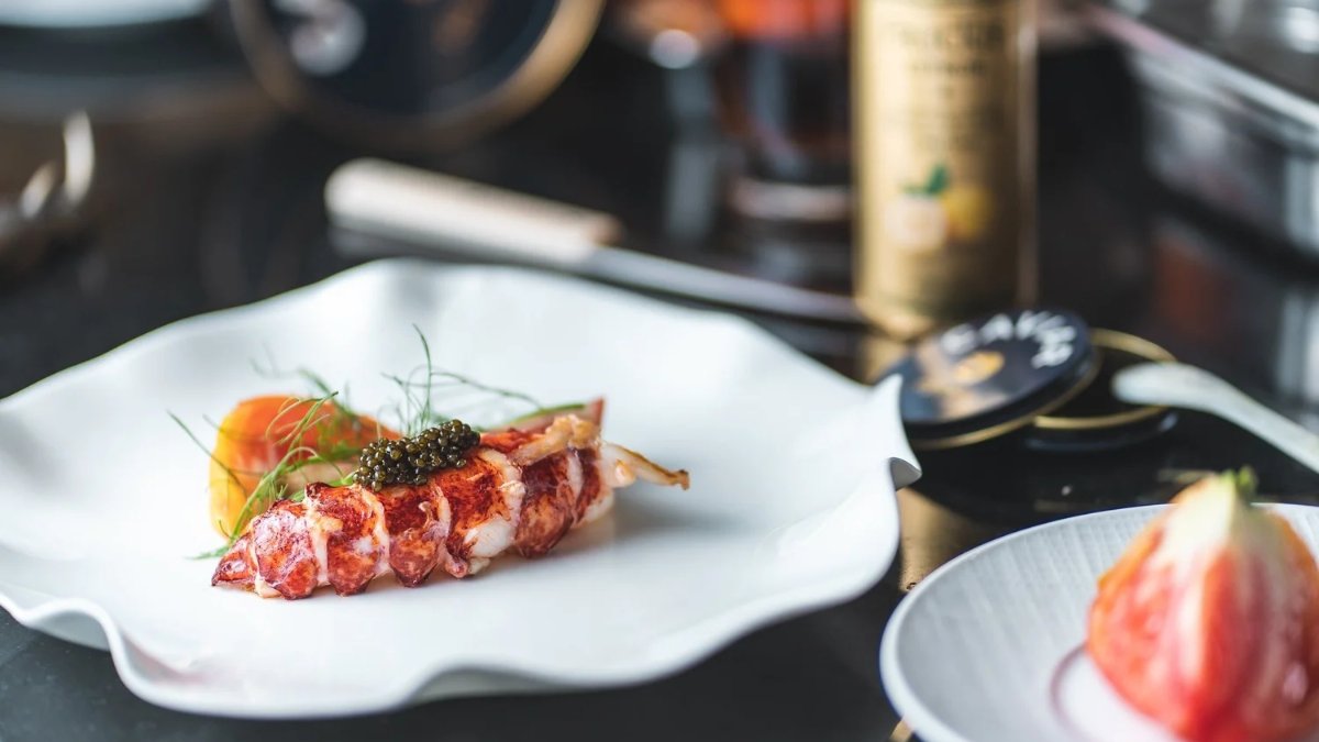 Une assiette de homard servie au restaurant L’Étage, à Lyon Une assiette de homard servie au restaurant L’Étage, à Lyon